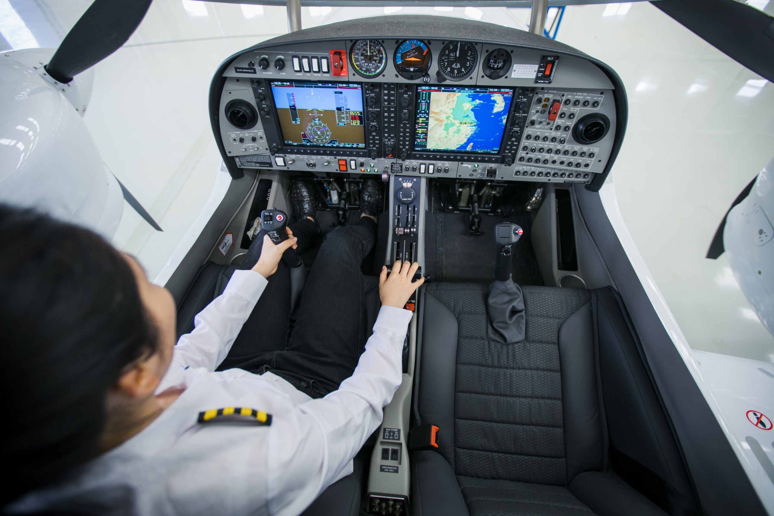 DA42-9